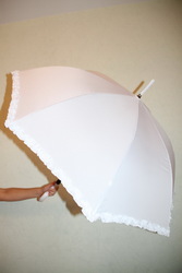 Свадебные зонтики. Зонт для свадебной прогулки. Зонтики в прокат 