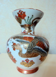 Старинная японская фарфоровая ваза Кутани 19 вв.