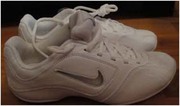 кроссови nike новые 55 у.е. женск. р-р 36, 5