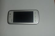 Смартфон Nokia 5228 работает под управлением Symbian OS 9.4 S60