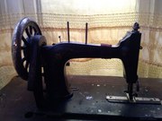 Старинная швейная машинка Biesolt Locke Meissen 1870 г.