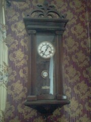 Часы немецкие настенные 19 век.